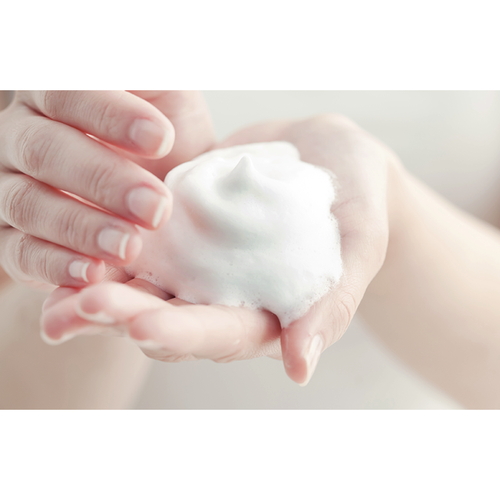 Derma Factory Пенка очищающая с экстрактом хауттюйнии - Houttuynia cordata 24% cleansing foam, 120г — изображение 3