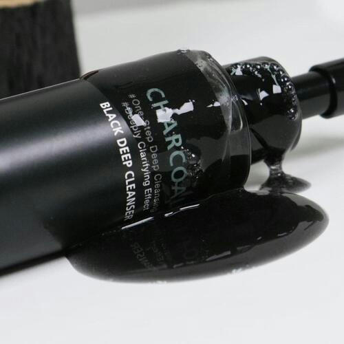 TheYEON Масло очищающее с древесным углём - Charcoal black deep cleanser, 150мл — изображение 3