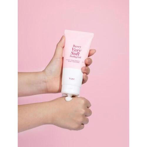 TIAM Гель-скатка для лица с экстрактом ягод - Berry very Soft Peeling Gel, 120г — изображение 2