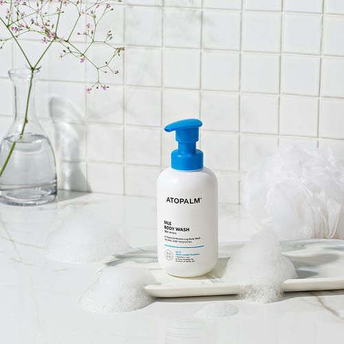 Atopalm Мягкий гель для душа с ламеллярной эмульсией MLE Body Wash 300 мл — изображение 5