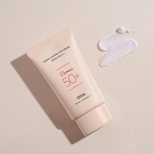 Ottie Солнцезащитный крем для проблемной кожи SPF 50 Derma Control Sun Cream 60мл — изображение 4