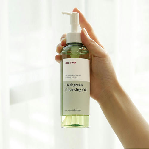 Manyo Очищающее гидрофильное масло на основе комплекса трав Herb Green Cleansing Oil 200мл — изображение 4