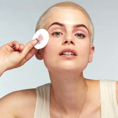 Розовая мицеллярная вода для лица, глаз и губ Garnier Skin Naturals "очищение + сияние" для тусклой и чувствительной кожи 700мл — изображение 5