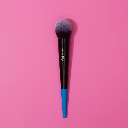 Кисть для тональной основы `DECO.` REBEL flawless base — изображение 3