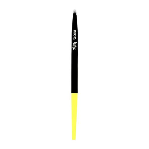 Кисть для макияжа глаз `DECO.` REBEL petit pencil