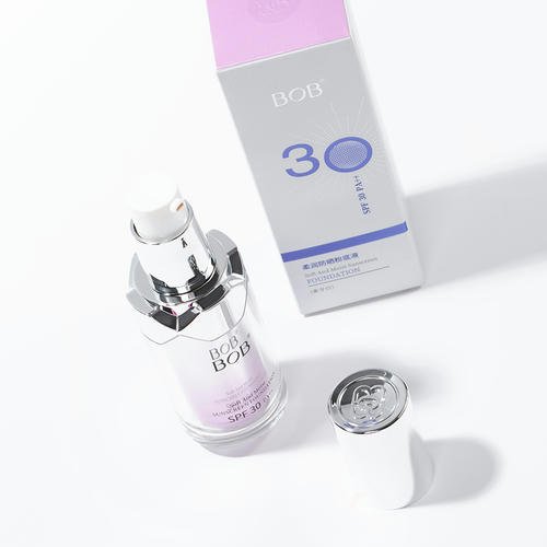 Основа тональная для лица `BOB` SILKY COLOR SPF30 PA++ тон 01 — изображение 2