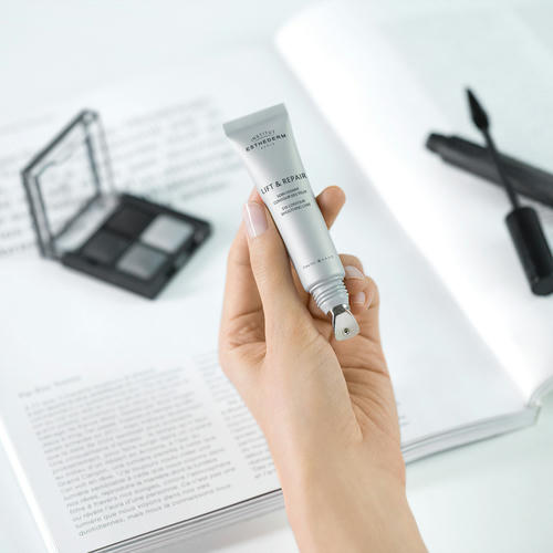 Институт Эстедерм Крем для контура глаз Eye Contour Smoothing Care, 15 мл (Institut Esthederm, Lift&Repair) — изображение 3
