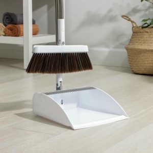 Щётка для пола с совком Raccoon: щётка 26x96, совок 25x25x97 см